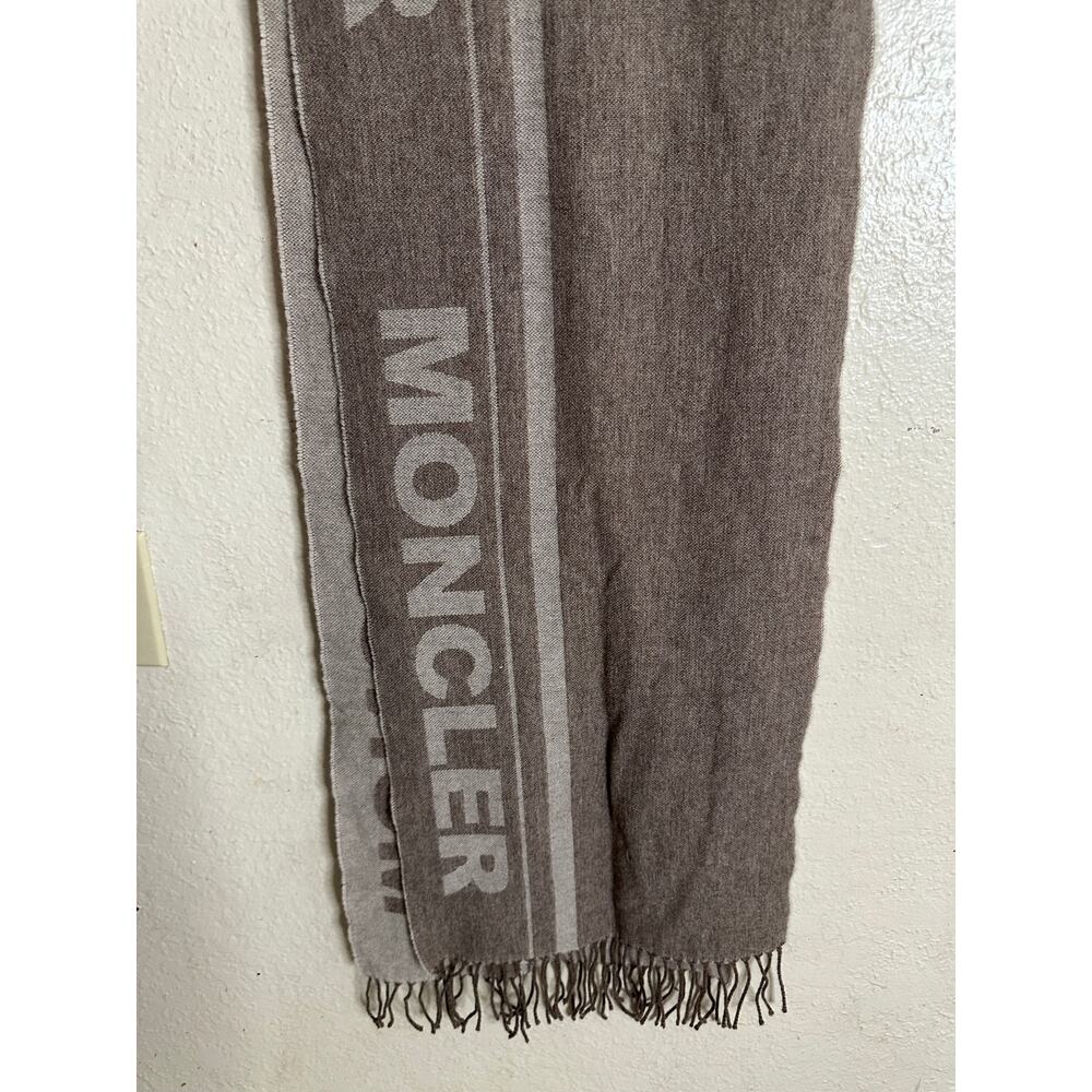 Moncler Wool Logo Scarf Fringed - Picture 8 of 9